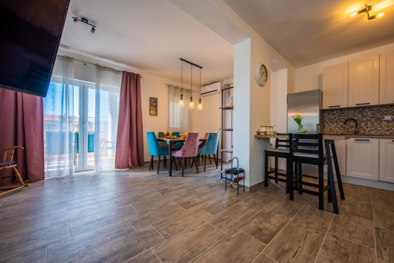 Apartman Paula Kaštela エクステリア 写真