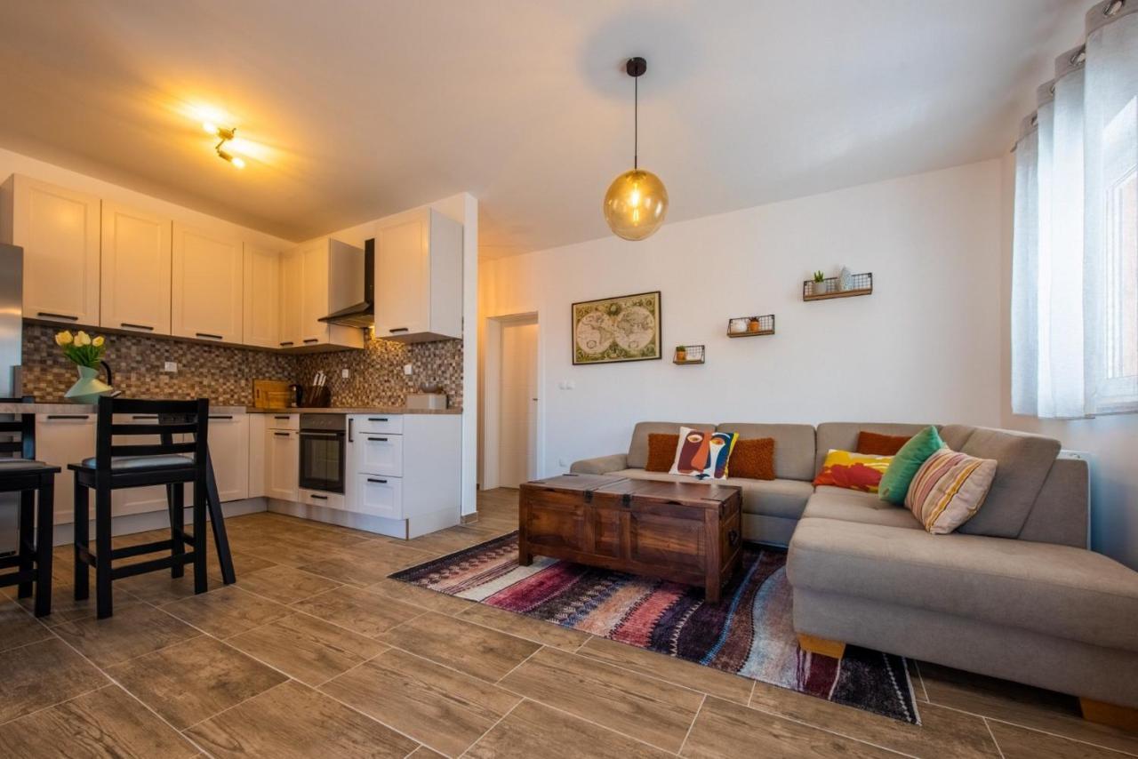 Apartman Paula Kaštela エクステリア 写真