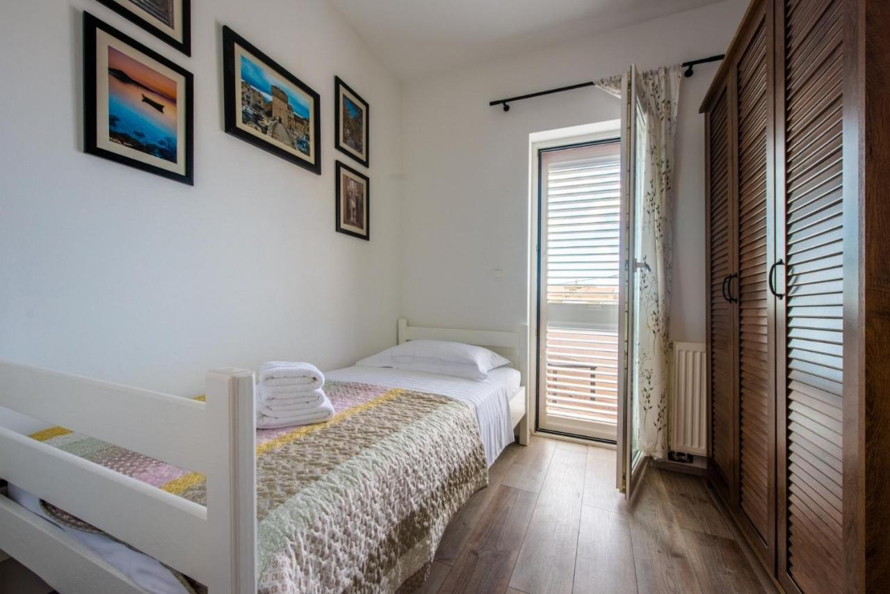 Apartman Paula Kaštela エクステリア 写真