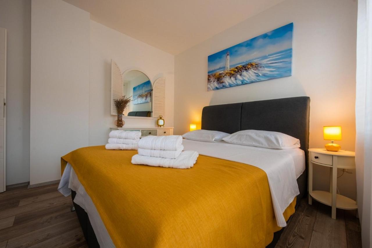 Apartman Paula Kaštela エクステリア 写真