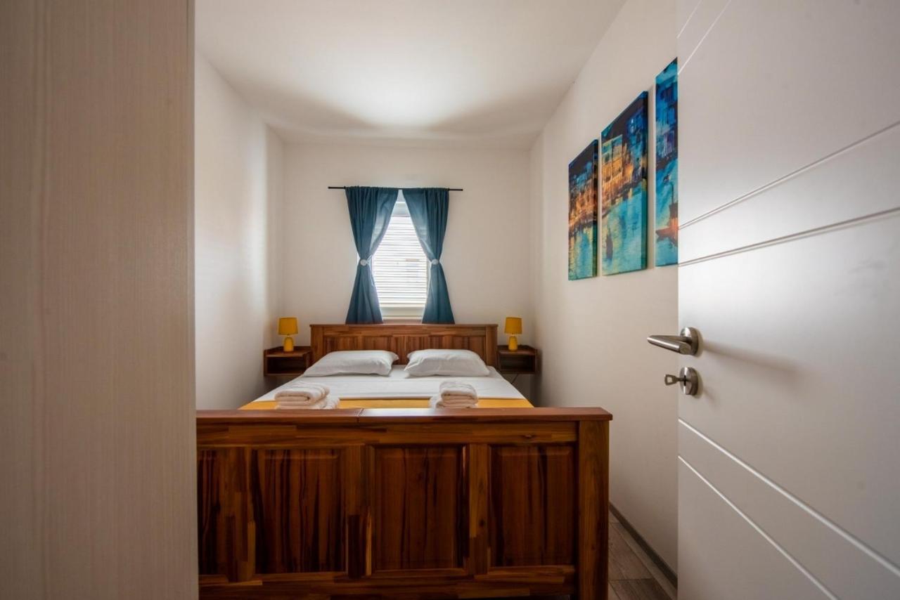 Apartman Paula Kaštela エクステリア 写真